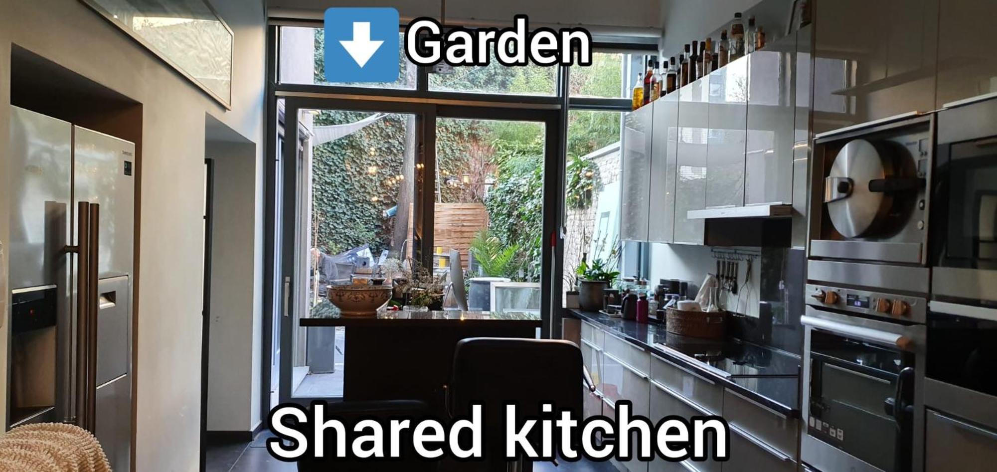Guesthouse Marie Therese Bruxelles Værelse billede